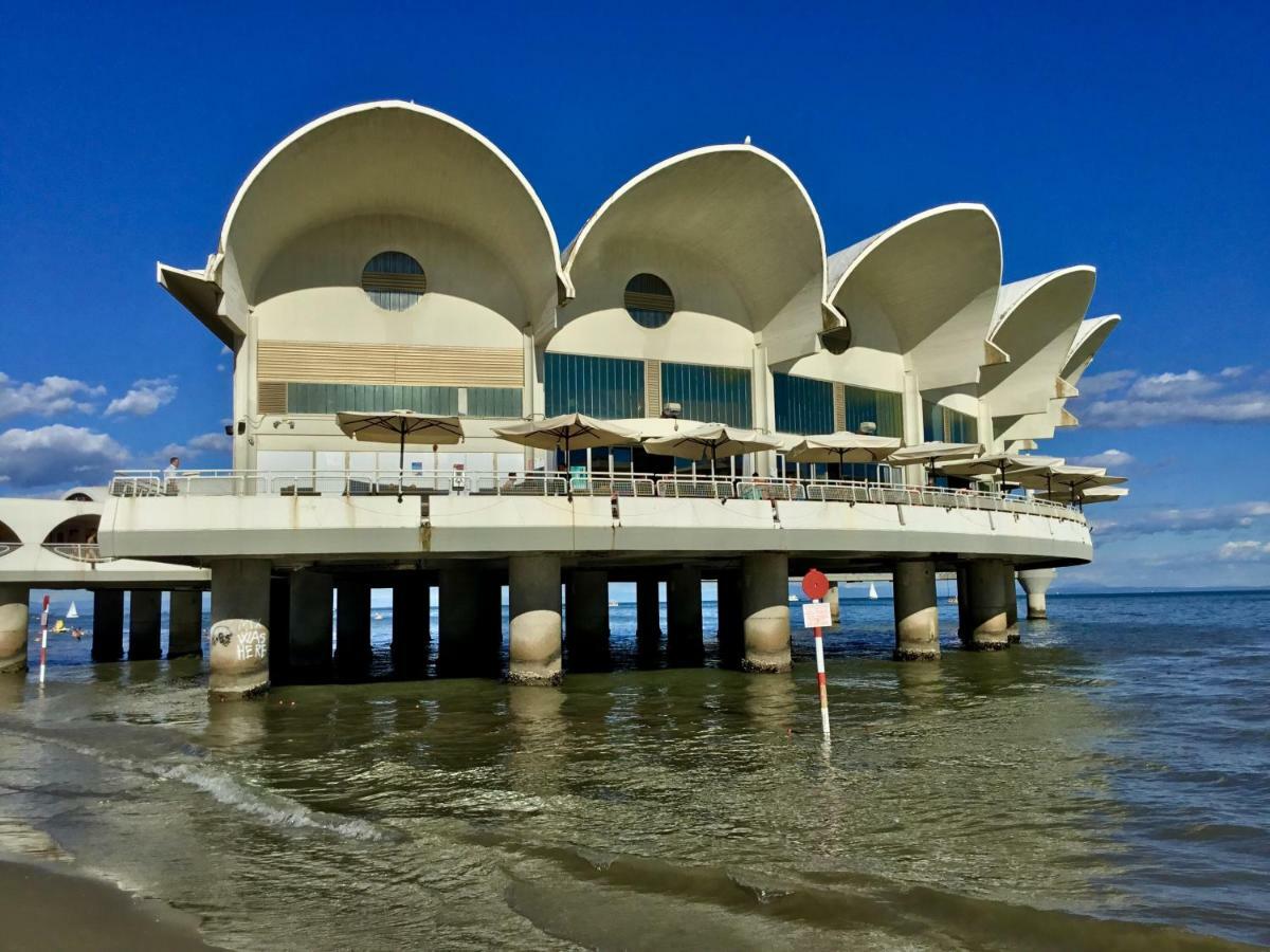 Sparkling Holiday Lignano Sabbiadoro Extérieur photo